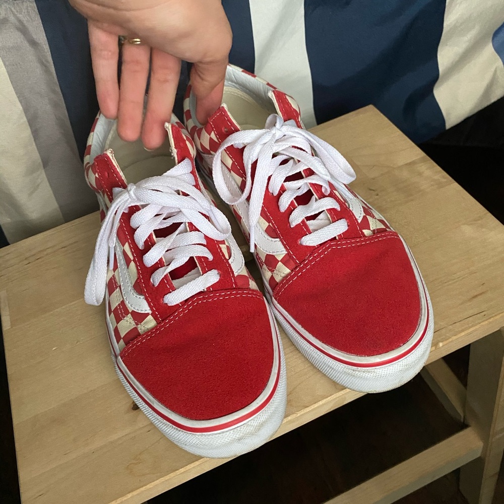 Vans - Picture 2 of 4